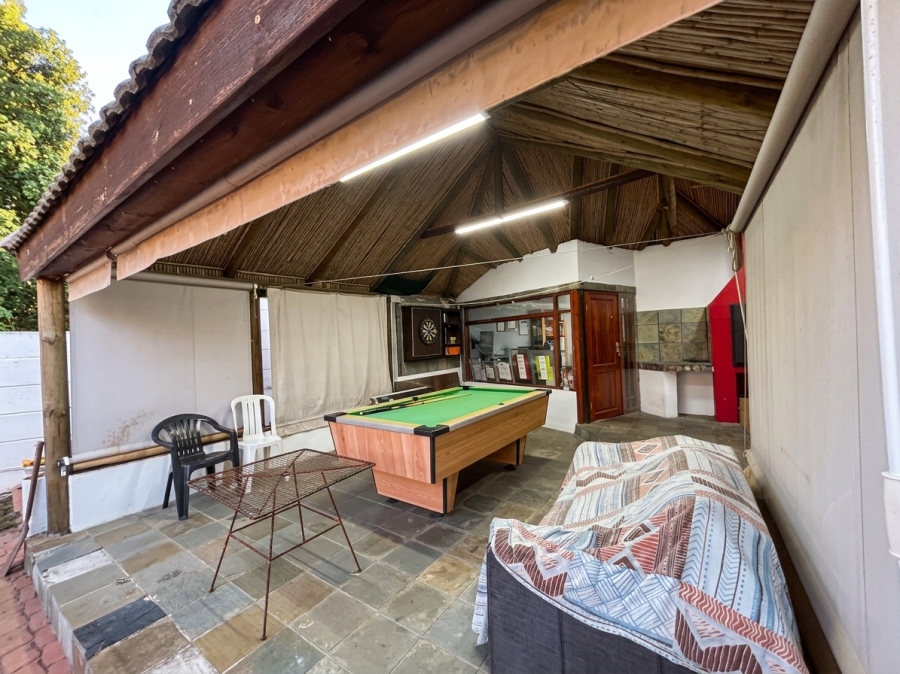 To Let 3 Bedroom Property for Rent in Bothasig Western Cape